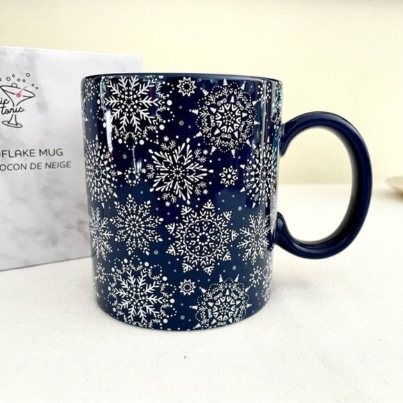 Chic & Tonic Snowflake Coffee Mug 16 Oz New with Gift Box - Picture 10 of 13